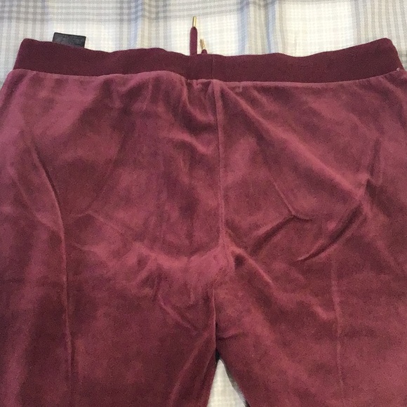 GUESS? Logo Velour sweat pants! Size XL - Picture 8 of 9